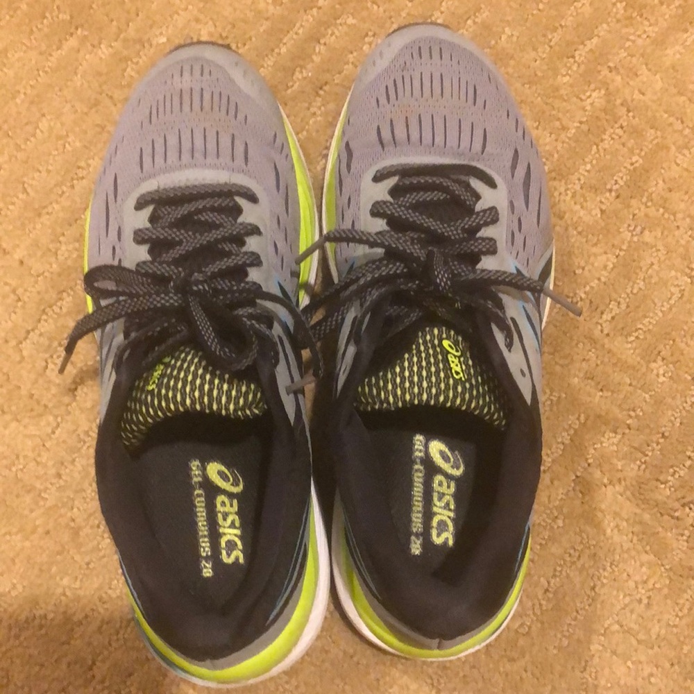 Running sneakers